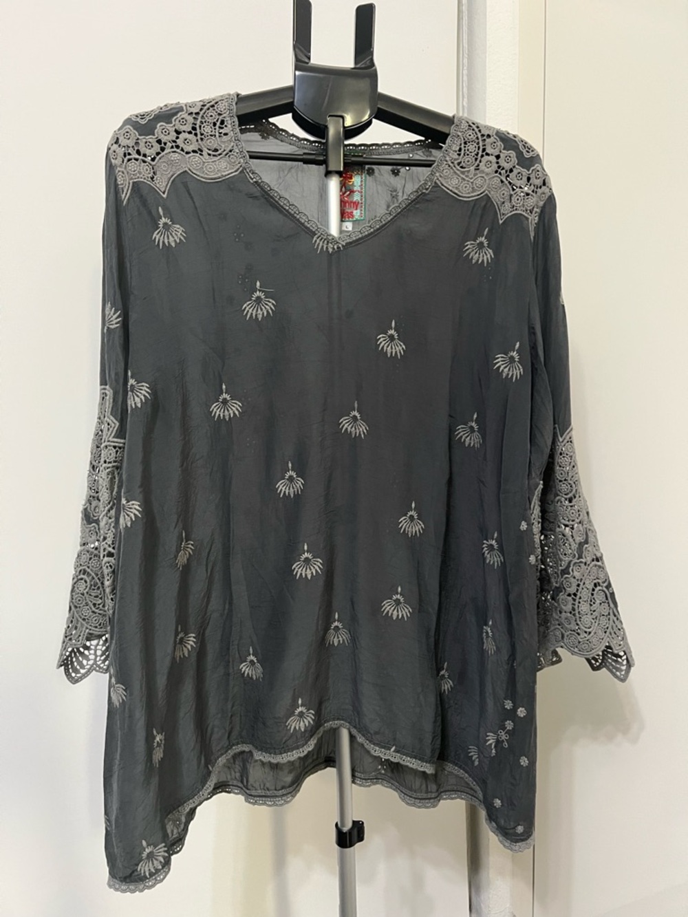 Johnny Was Charcoal Gray Embroidered Lace Blouse Size L